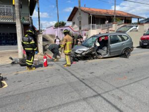 Motorista sofre mal súbito e colide frontalmente com outro veículo em Jaraguá