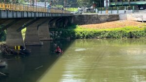 Bombeiros localizam corpo de idoso que caiu de barco no Rio Itapocu em Jaraguá