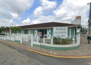 Vereador sugere alterar acesso da Escola Alberto Bauer para melhorar segurança em Jaraguá do Sul