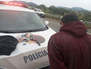 Adolescente de 15 anos é apreendido após roubar mercado em Guaramirim