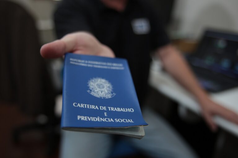 Jaraguá do Sul começa a semana com 1.732 vagas de emprego abertas