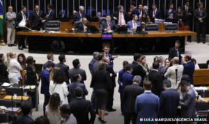 Congresso aprova LDO com superávit de R$ 34 bilhões em 2026