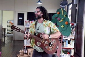 Biblioteca Municipal encerra ciclo de contações de histórias com apresentação especial