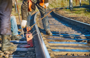 Rua será interditada nesta terça-feira para manutenção ferroviária