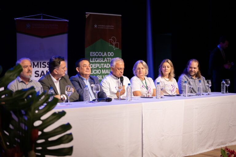 Seminário Regional sobre Fibromialgia reúne lideranças e fortalece conscientização em Jaraguá do Sul