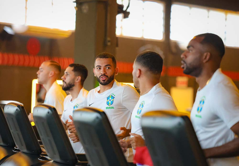 Seleção Brasileira de futsal se apresenta em Jaraguá do Sul para clássico contra Argentina