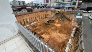 Prefeitura suspende alvará de construção do edifício ao lado do prédio interditado pela Defesa Civil