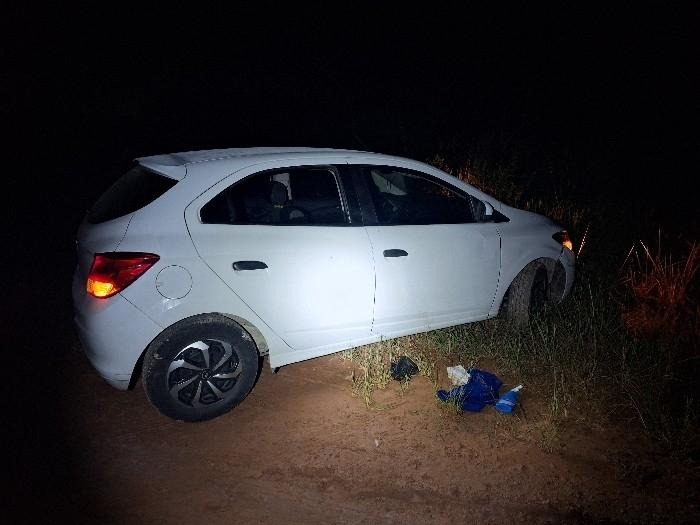 Carro roubado em latrocínio é encontrado abandonado em Joinville