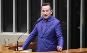 Goetten projeta Eleições 2026 e crava alinhamento total do Republicanos com Jorginho Mello em SC