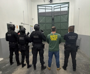 Operação apura suposto envolvimento de advogada com organização criminosa em SC