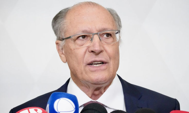 PSB oficializa candidatura de Alckmin à Vice-Presidência da República