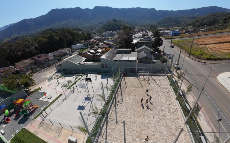 Bairro Santo Antônio ganha nova área esportiva e de lazer