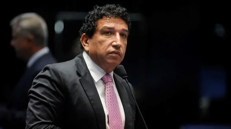 Evangélicos usam trava no Congresso para forçar Lula a recuar em veto sobre conselhos tutelares