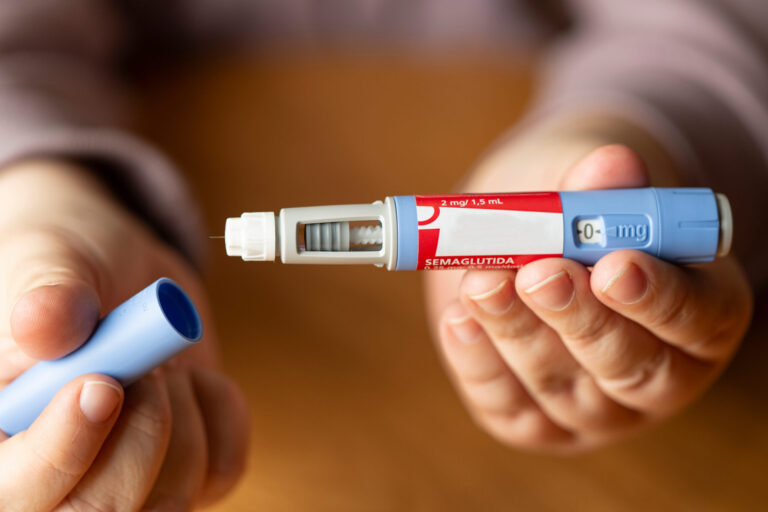Anvisa aprova primeiro genérico da semaglutida e caneta pode custar menos de R$ 250