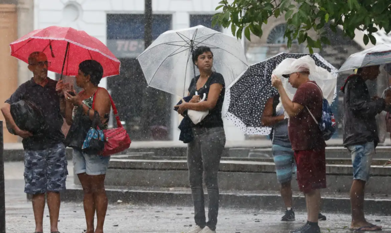 Inmet alerta para tempestades no Sudeste e Sul do país